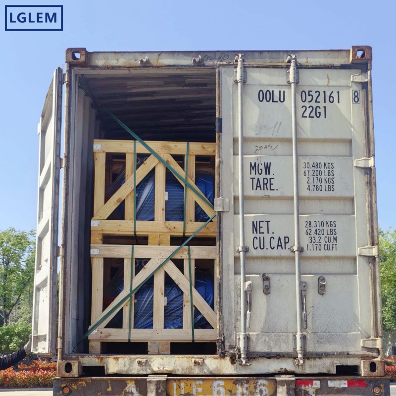 5 Containers Shipped to One Southern Europe Customer